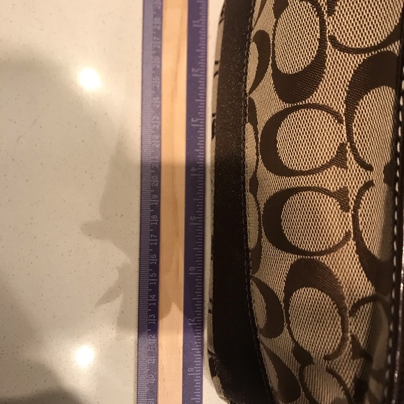Coach purse - Picture 4 of 5